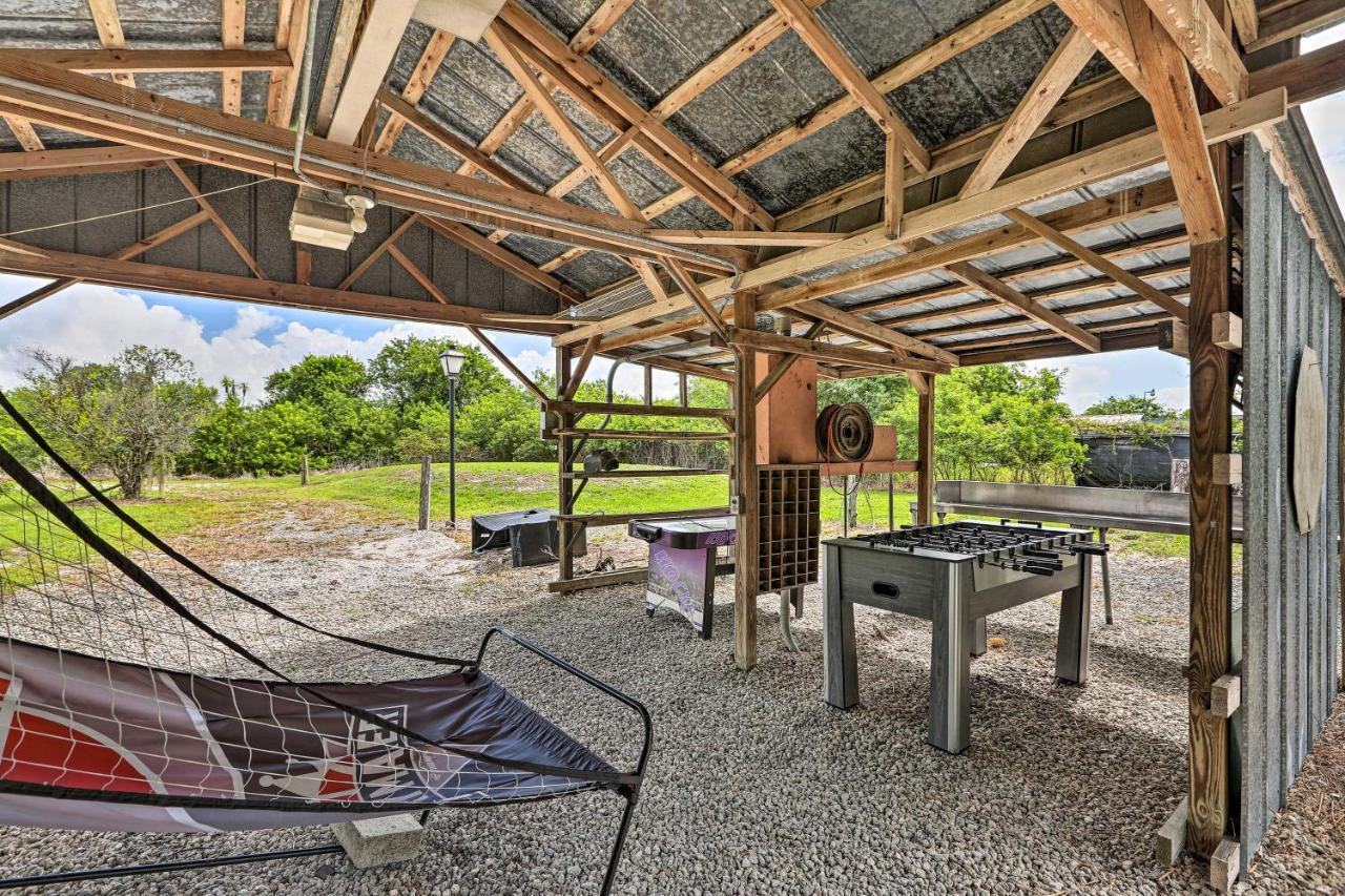 Authentic Clewiston Home With Outdoor Game Room Екстериор снимка